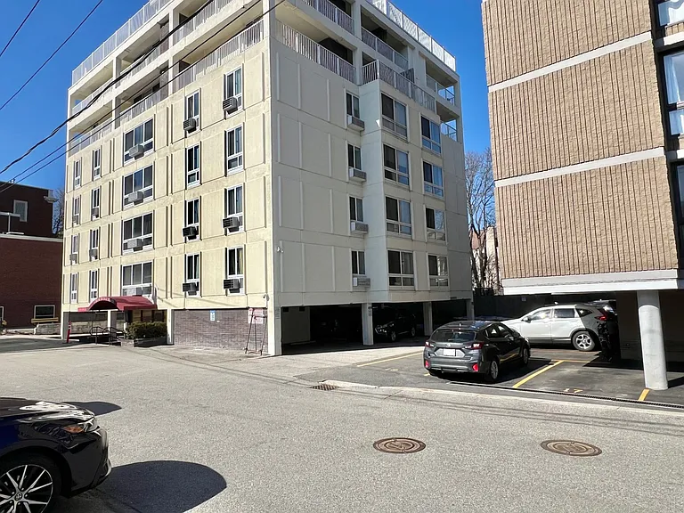 4 Trowbridge Pl #3C — Photo 12