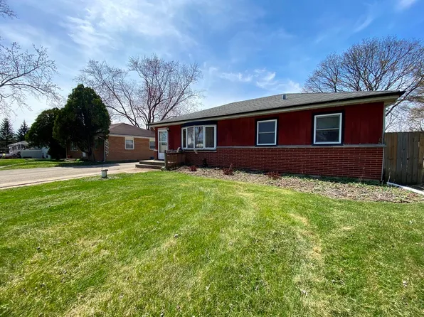 5S416 Vest Ave, Naperville, IL 60563