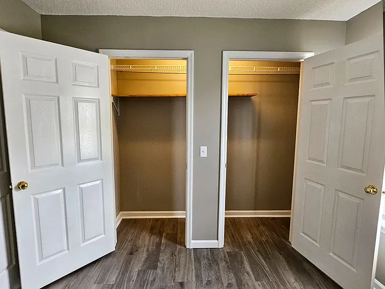 8610 Brookshadow Dr — Photo 15