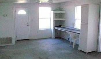 5th image of 209 Maurice Ave