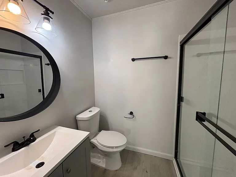400 McDonald St NW — Photo 7