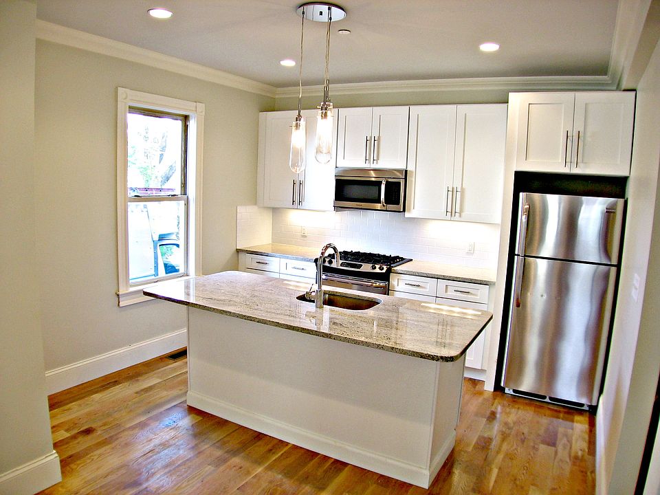 1st image of 14 Armstrong St #1