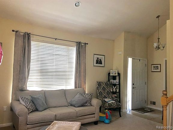 3rd image of 29338 Weston Dr #1