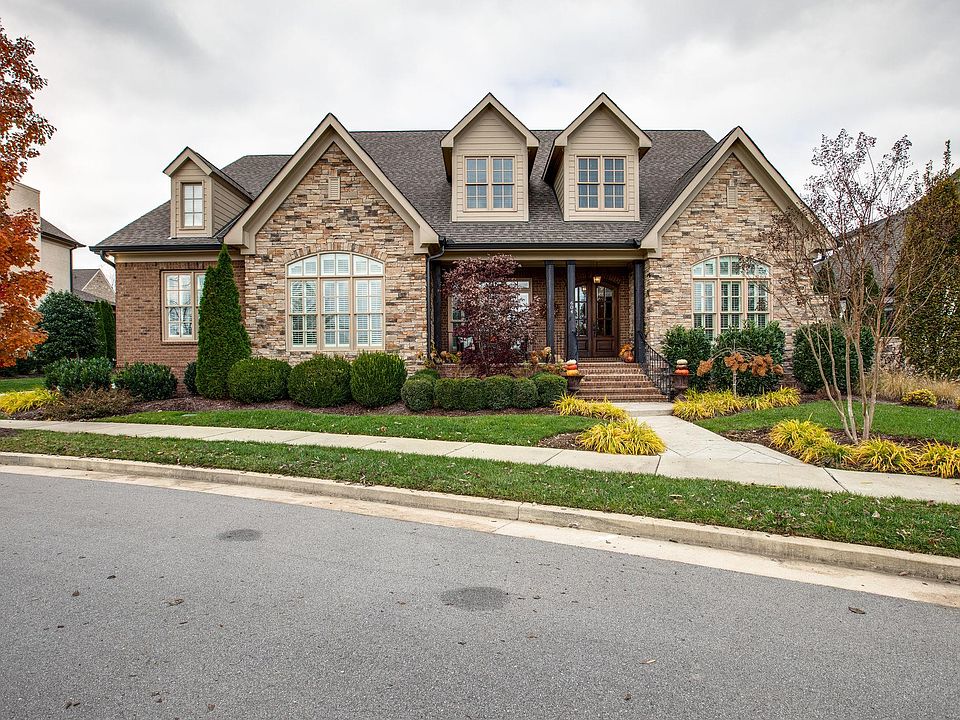 1st image of 604 McCain Dr