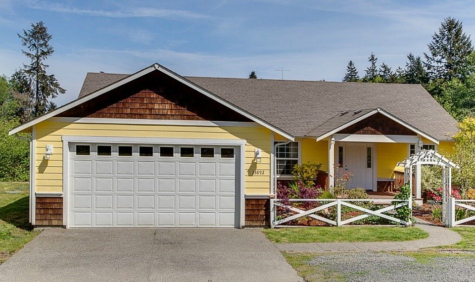 1st image of 23892 Newellhurst Pl NE