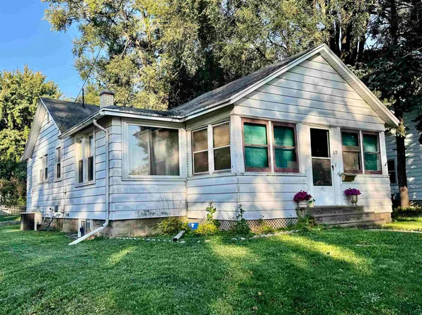 319 N Pine St, Janesville, WI 53548