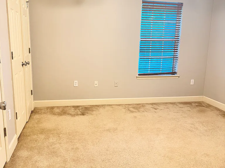 2951 SW 35th Pl #144 — Photo 11
