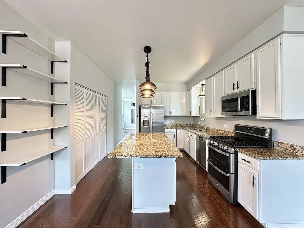 Alluring 3 Bed, 2.5 Bath at Indiana + 37th (Douglas) — Photo 3