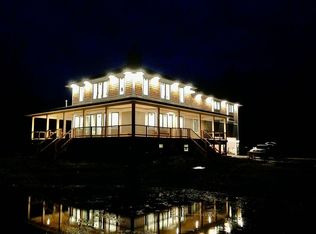 7520 Broadbridge Rd, Fair Haven, MI 48023