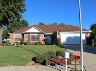 3251 Silverton St, Springdale, AR 72764