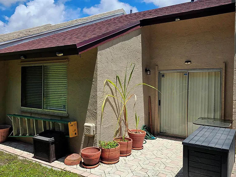 616 NW 47th St — Photo 21