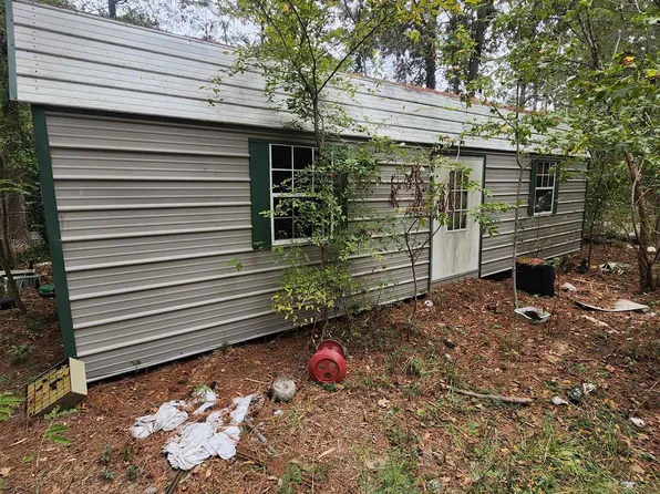 190 Elm St, Ore City, TX 75683