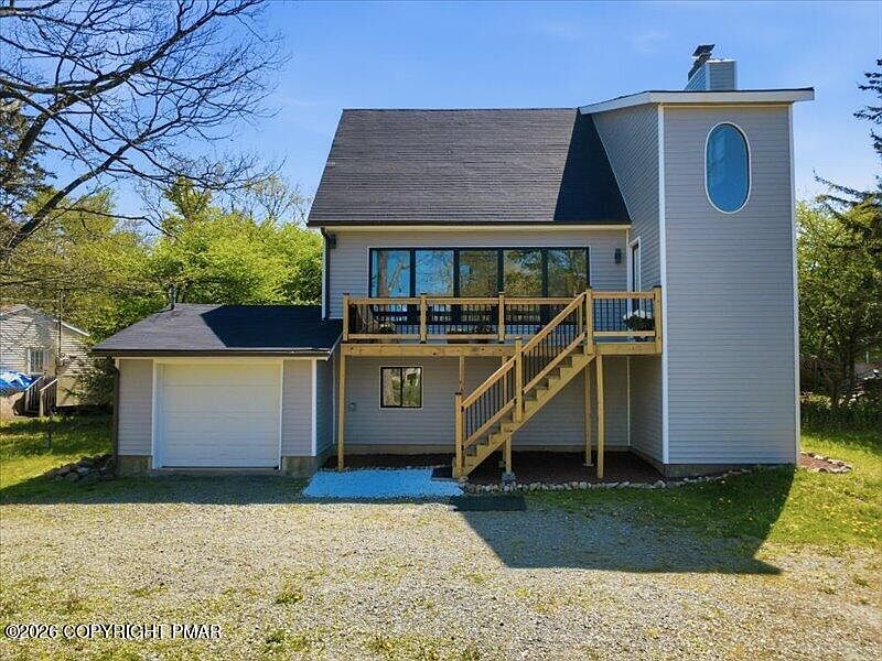 1st image of 215 Greenbriar Cir