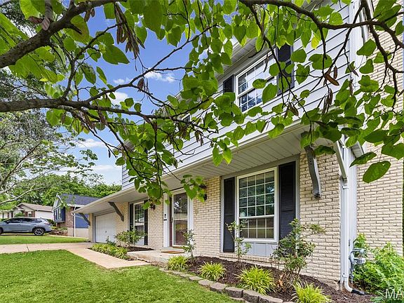 4th image of 4756 Laketon Ct