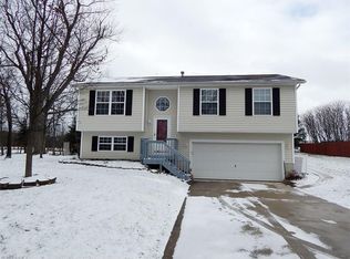 1065 Wadsworth Rd, Medina, OH 44256