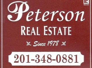 652 Chestnut Pl, Secaucus, NJ 07094