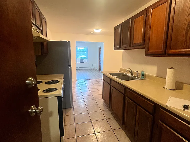 420 Woodward Rd #20 — Photo 9
