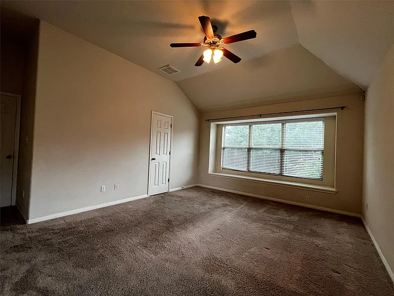 2708 Cottonwood Shores Dr — Photo 25