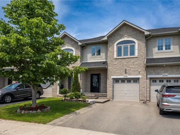 2092 English Cres, Burlington, ON L7L 7B3