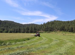 98 Pole Creek Ct, Pagosa Springs, CO 81147