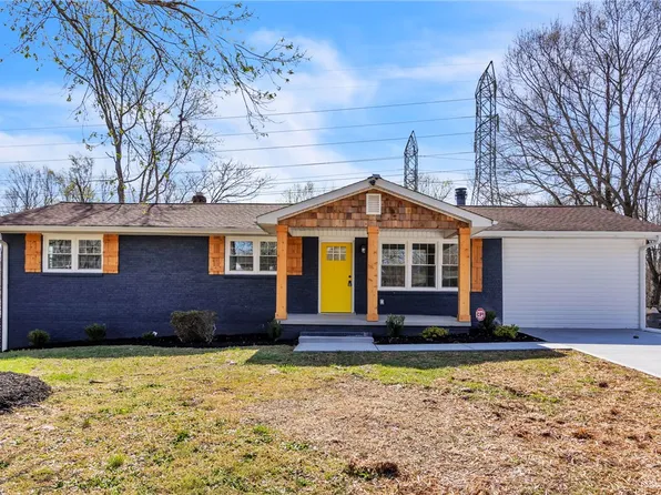 422 Penarth Dr, Greenville, SC 29617