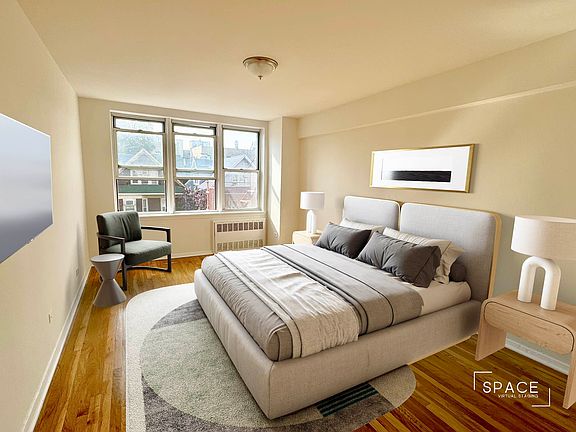 2nd image of 465 E 7th St #4Z