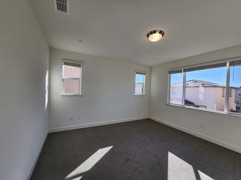 2024 Shale St — Photo 10