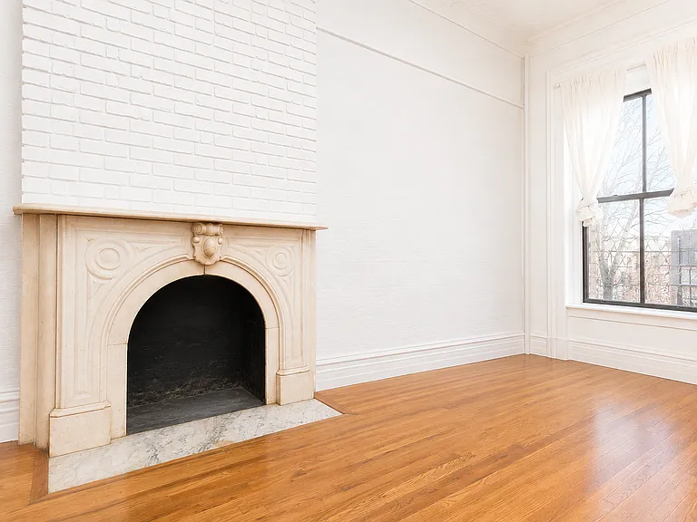 139 Broadway #2 — Photo 3