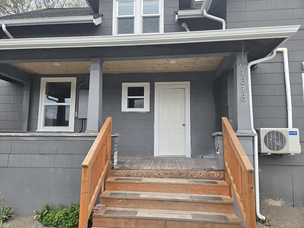 Building Photo - 1318 S 3rd St #1