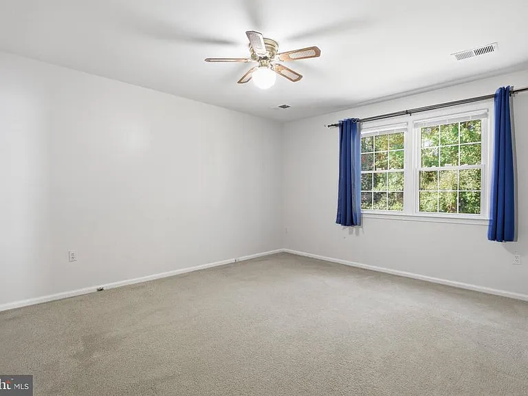 9369 Tovito Dr — Photo 23