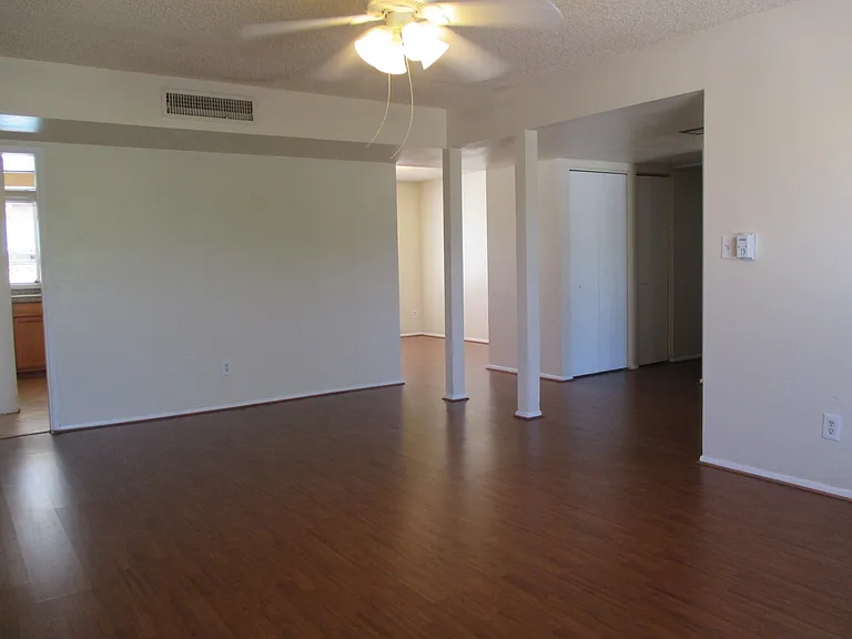 2131 E Palmcroft Dr — Photo 5