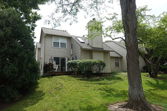 1st image of 912 Vose Dr #41B
