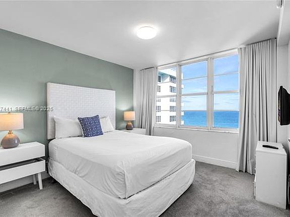 4th image of 5101 Collins Ave #Cu-12n