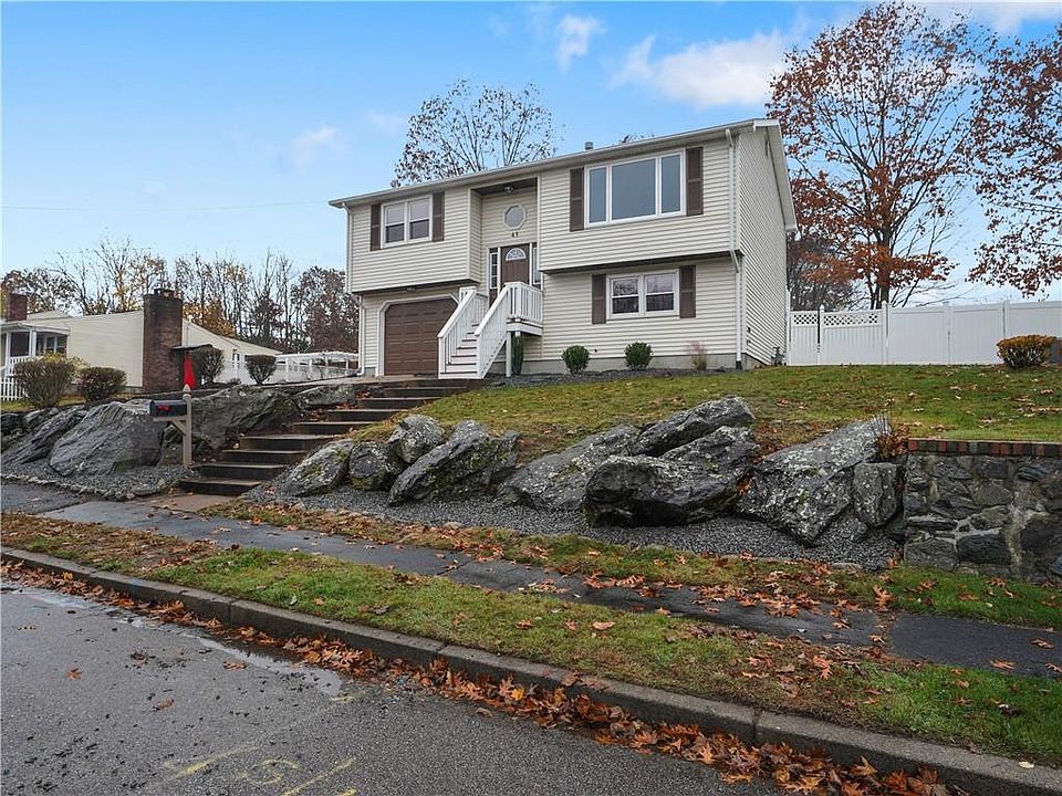 1st image of 45 Lake Garden Dr
