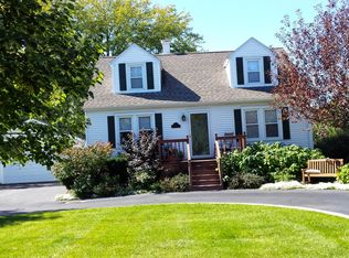 2422 N Pine Ave, Arlington Heights, IL 60004