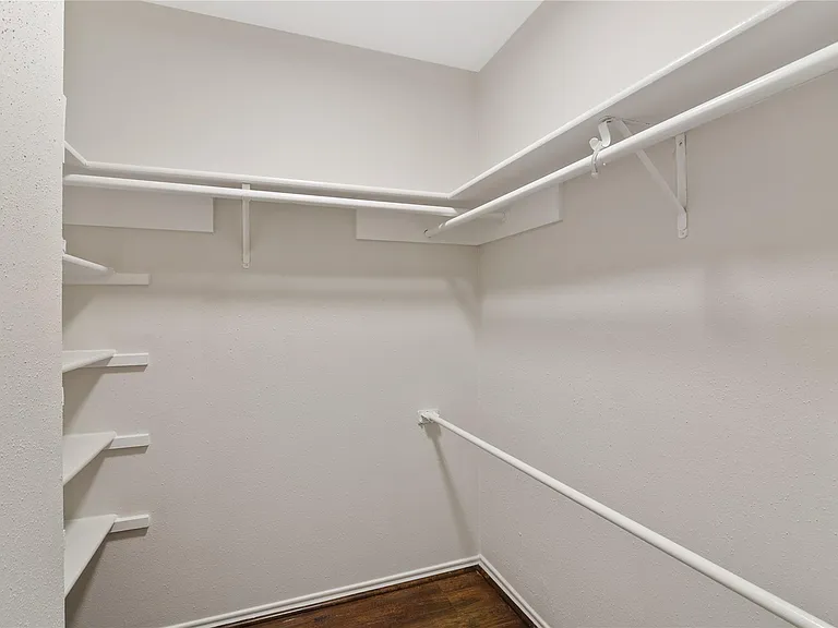 4807 Shadowdale Dr — Photo 15