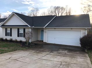 274 Chateau St, Boiling Springs, SC 29316