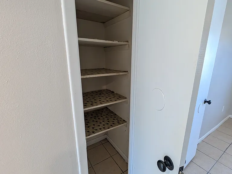 1120 W Monroe Ave #2 — Photo 32