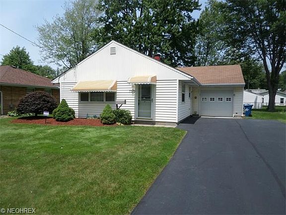 2nd image of 7579 Holly Dr