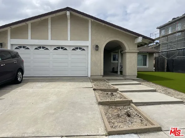 10460 Crane Cir, Fountain Valley, CA 92708