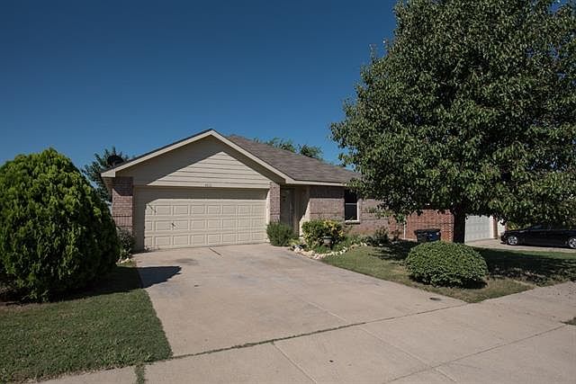 1st image of 4921 Parkview Hills Ln