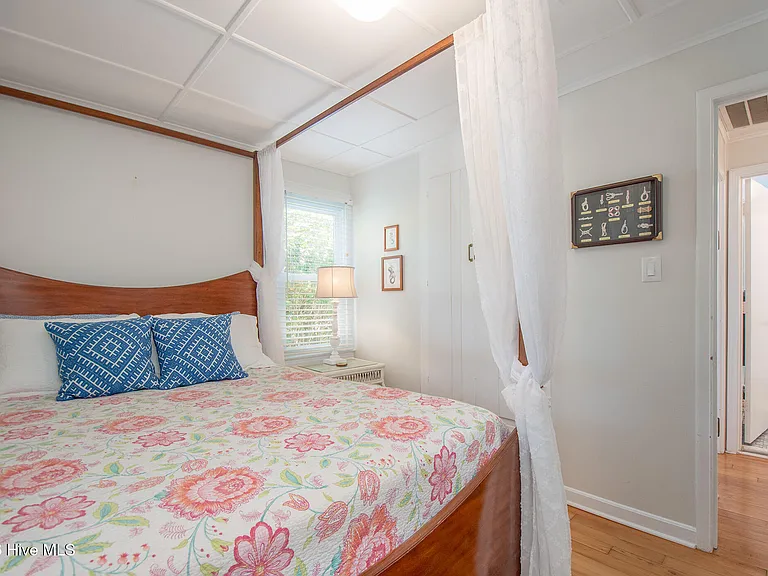 1534 Ann St — Photo 15