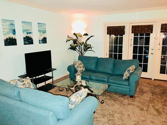 Flat screen in the living room 