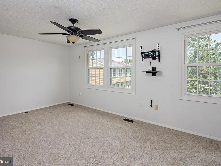 21 Valley Park Ct — Photo 15