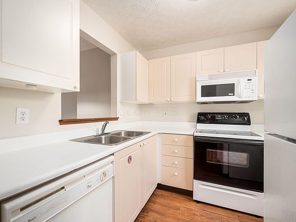 5th image of 199 Hawkins Ln #91C