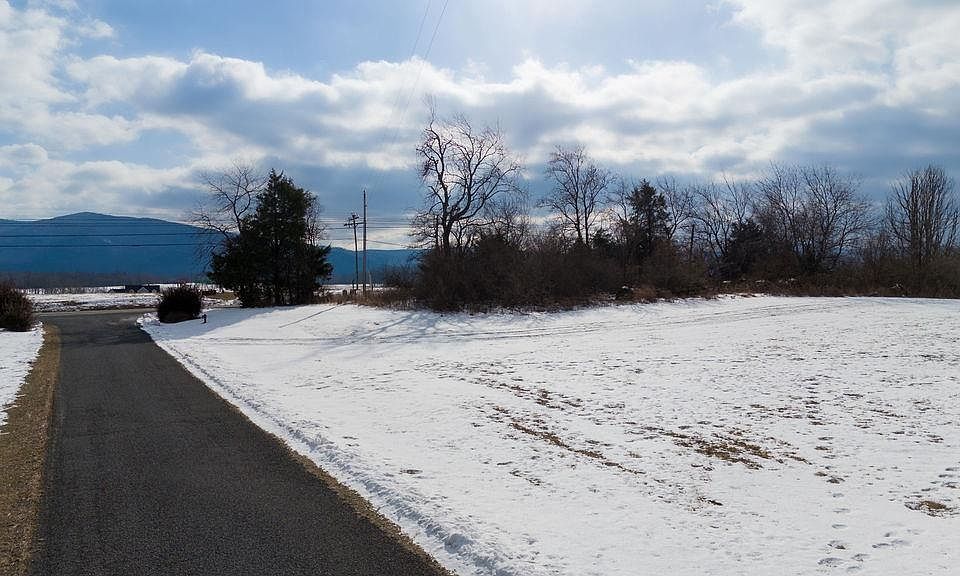 1st image of Sunnyside Dr