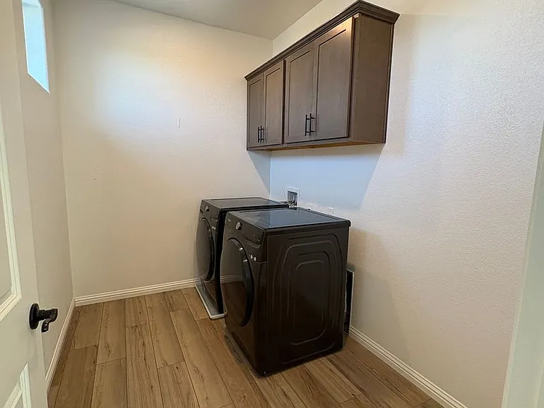 204 Wooley Creek Way — Photo 12