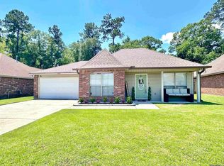 25895 Stonehenge Dr, Denham Springs, LA 70726