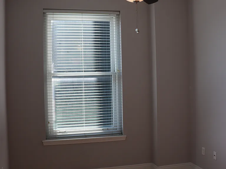 3755 Lindell Blvd #2A — Photo 13