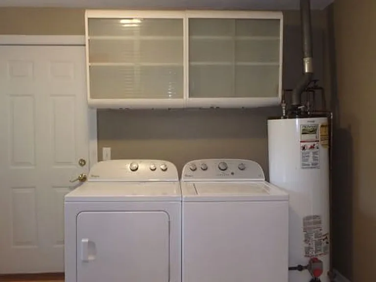 1503 W Ash St — Photo 27